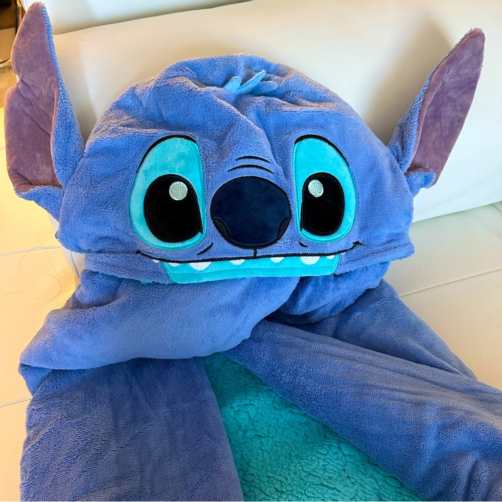 HOODED THROW DISNEY STITCH